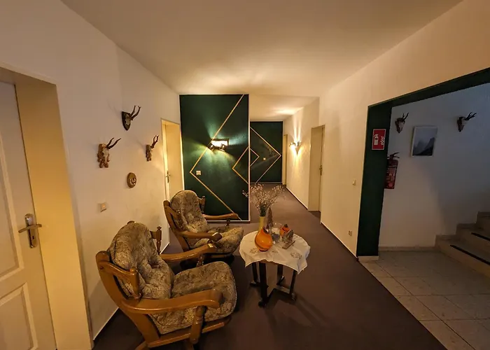 게스트하우스 Haus Am Waldesrand 3*